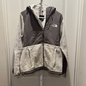 The North Face Two-Tone Jacket in Gray and Cream